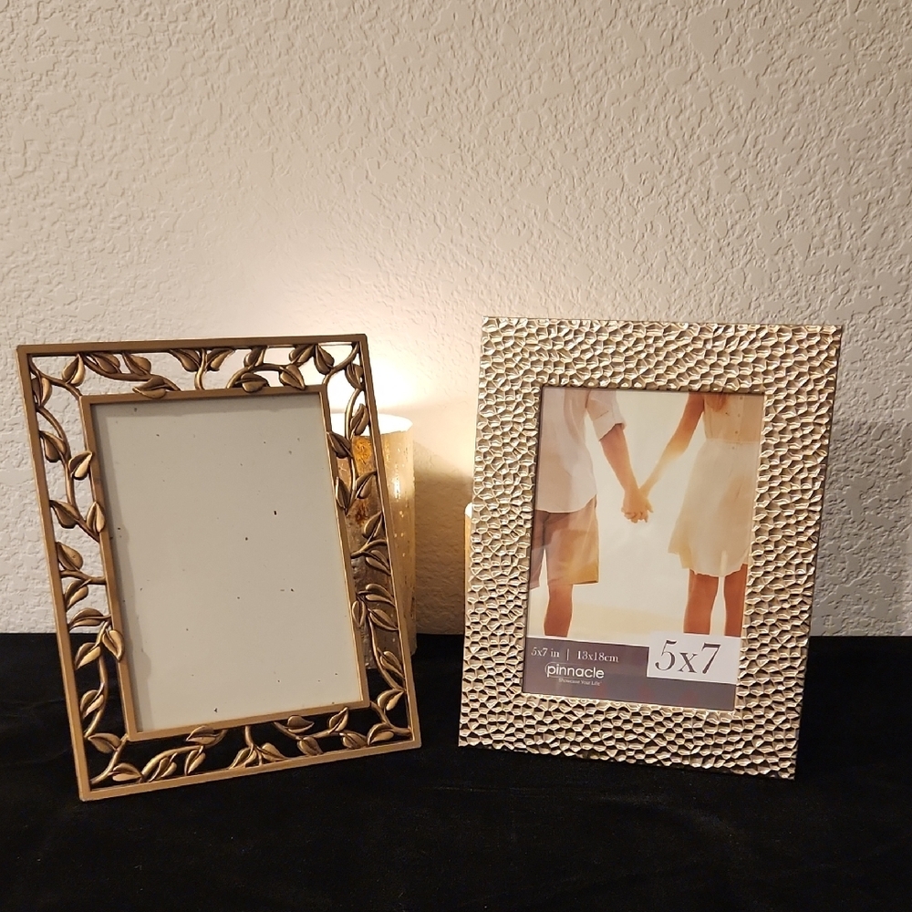 Decorative Floral and Pebble Picture Frames